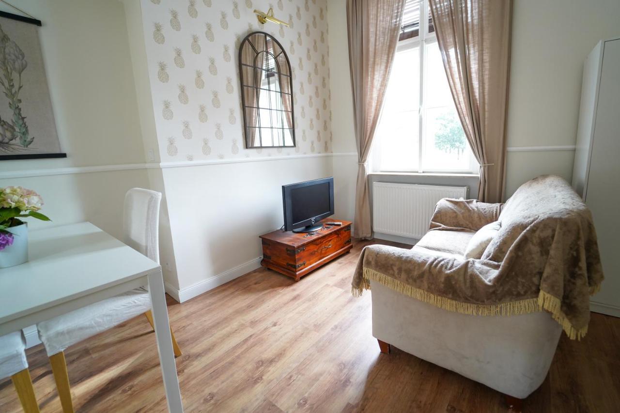 Spa Apartments Theresia Dubi  Luaran gambar
